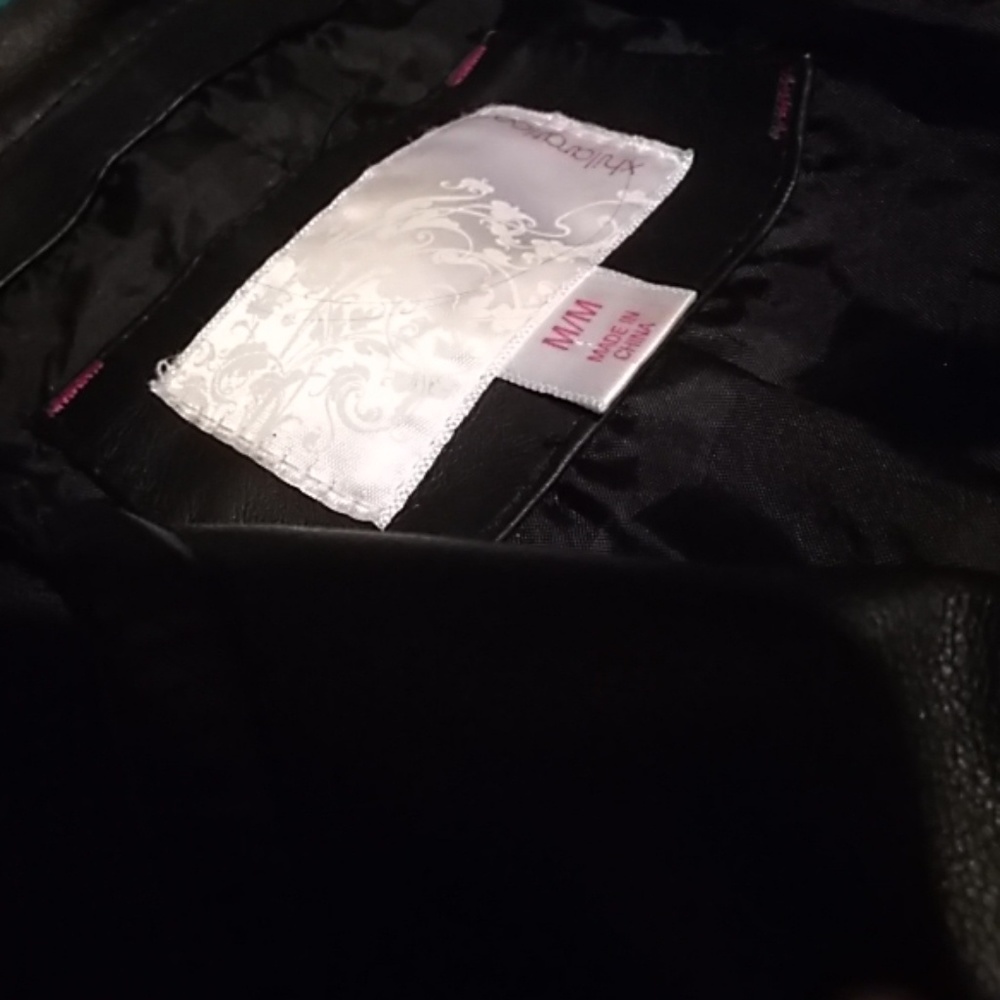 Jacket - Picture 2 of 4